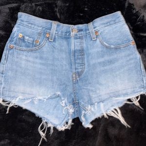 women’s 501 levis shorts